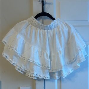 Elegant White Layered Skirt with shorts